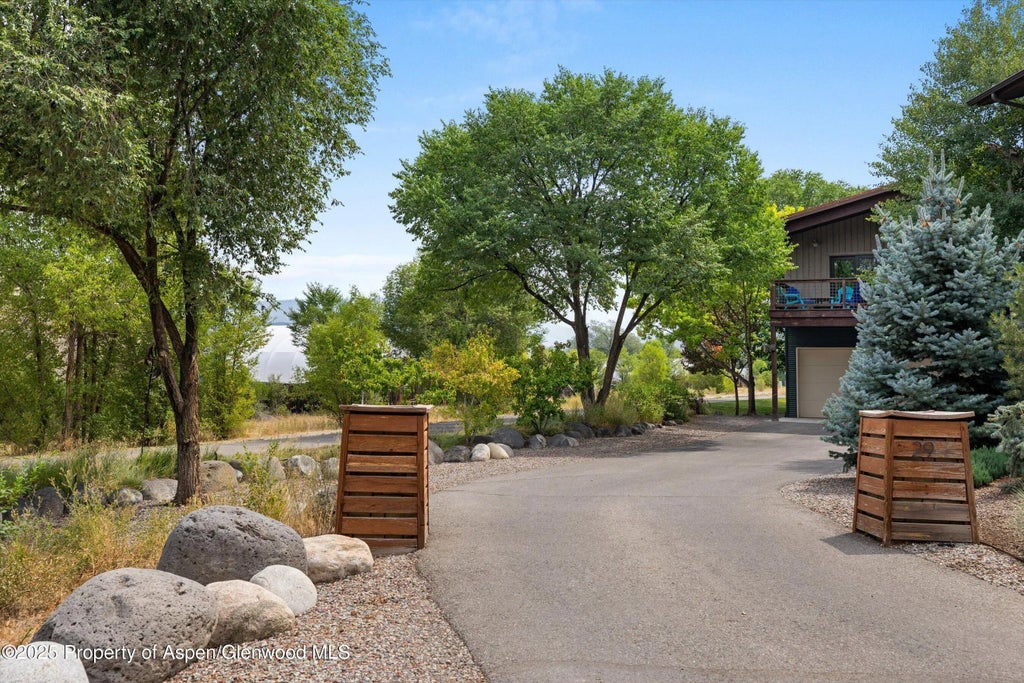 2 of 11 - 296/298 N 7th Street, Carbondale, CO