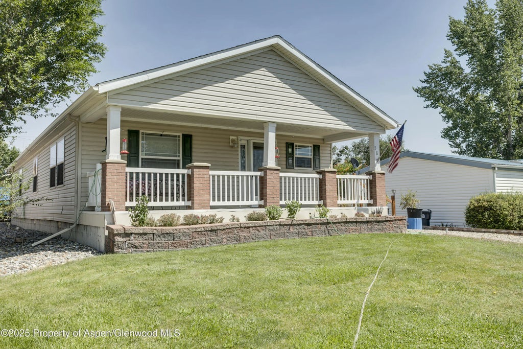 1 of 22 - 580 Denver Avenue, De Beque, CO