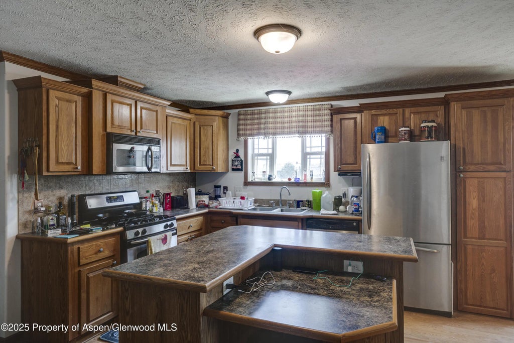 10 of 22 - 580 Denver Avenue, De Beque, CO