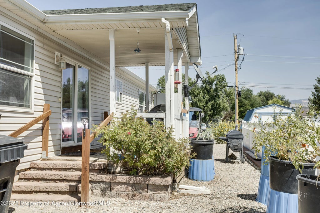 17 of 22 - 580 Denver Avenue, De Beque, CO