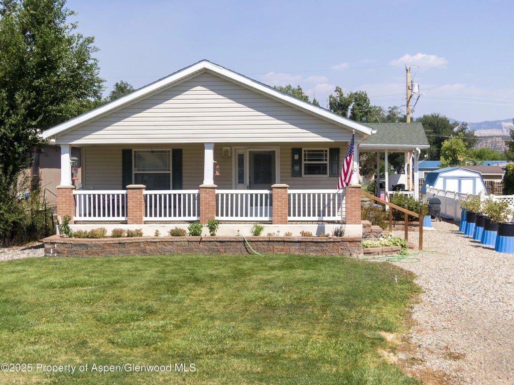 2 of 22 - 580 Denver Avenue, De Beque, CO