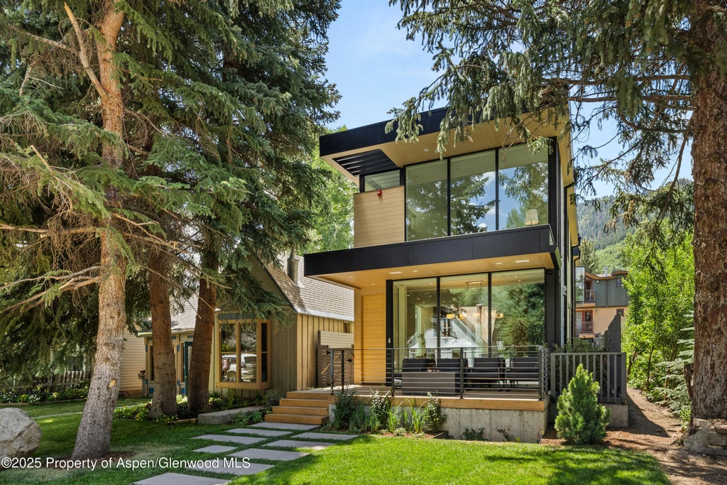 1 of 55 - 219 W Bleeker Street, Aspen, CO