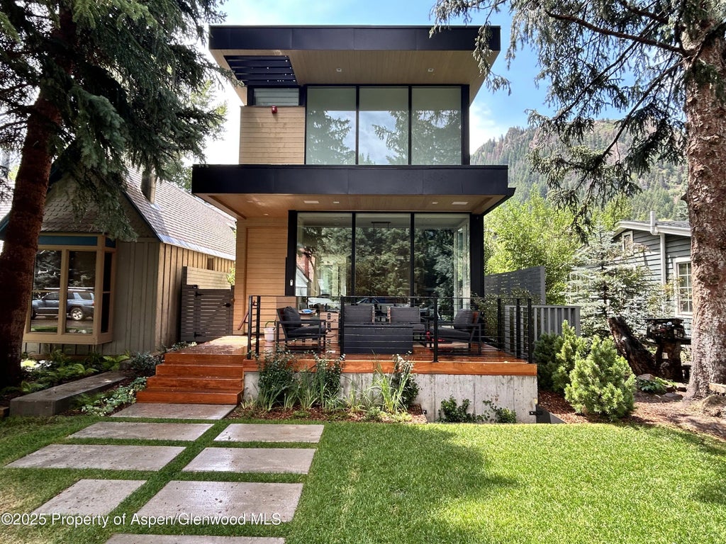 54 of 55 - 219 W Bleeker Street, Aspen, CO