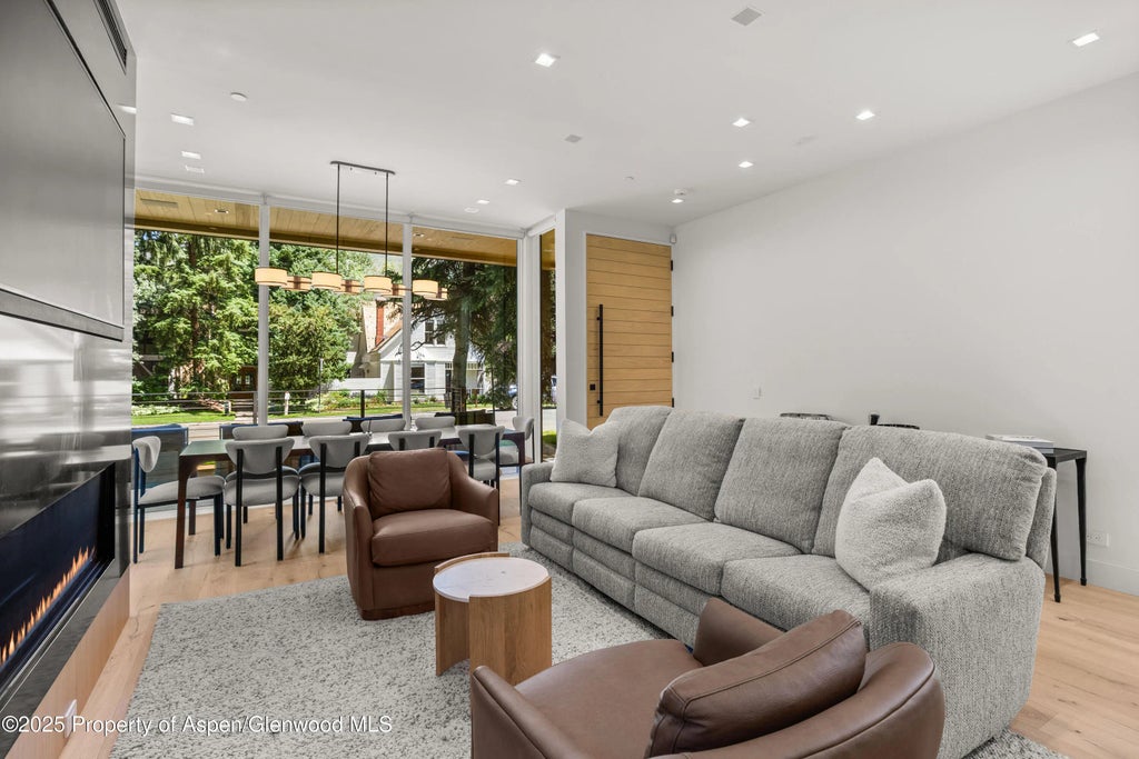 6 of 55 - 219 W Bleeker Street, Aspen, CO