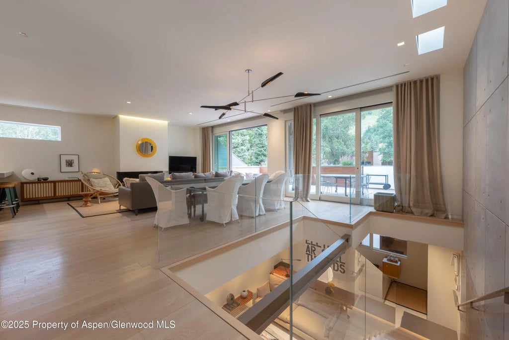 10 of 44 - 100 E Cooper Avenue 11, Aspen, CO