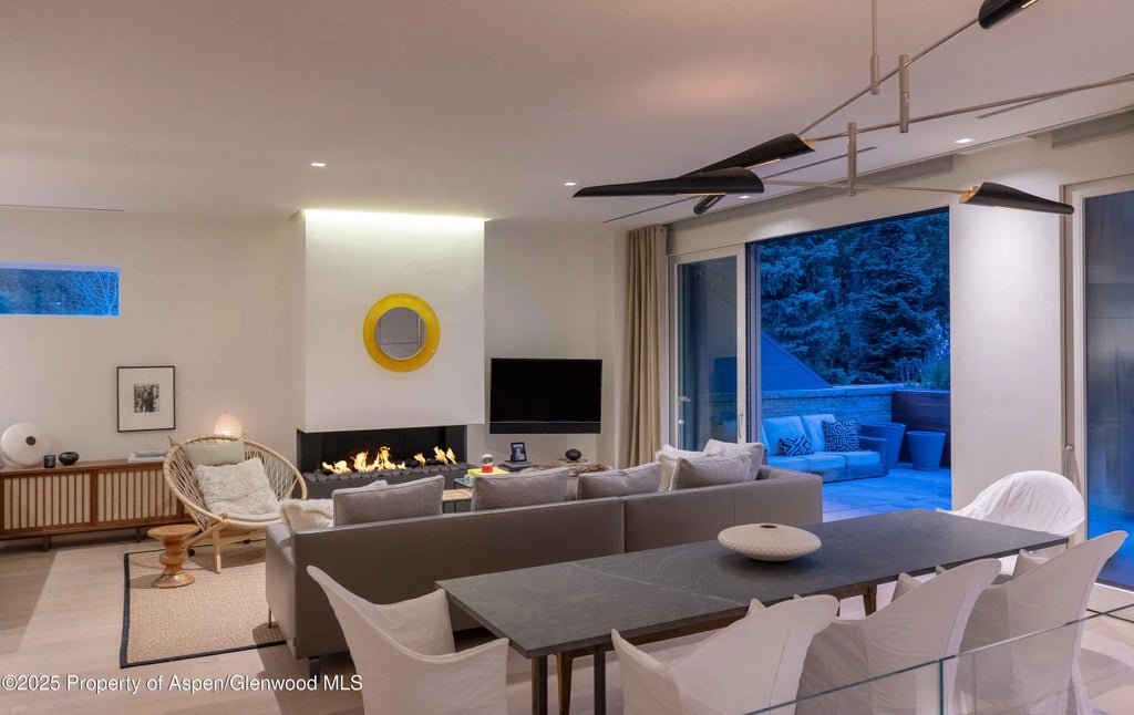 16 of 44 - 100 E Cooper Avenue 11, Aspen, CO