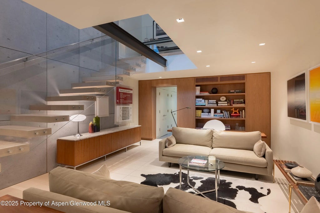 31 of 44 - 100 E Cooper Avenue 11, Aspen, CO