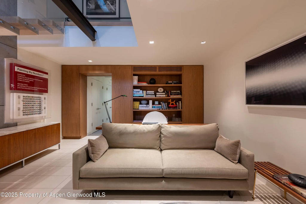 34 of 44 - 100 E Cooper Avenue 11, Aspen, CO