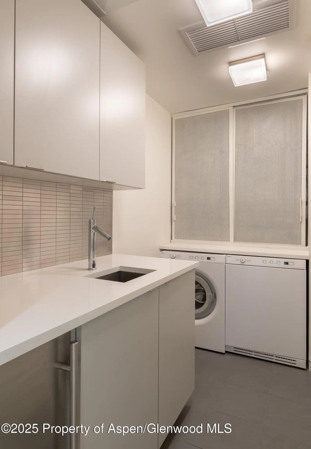 37 of 44 - 100 E Cooper Avenue 11, Aspen, CO