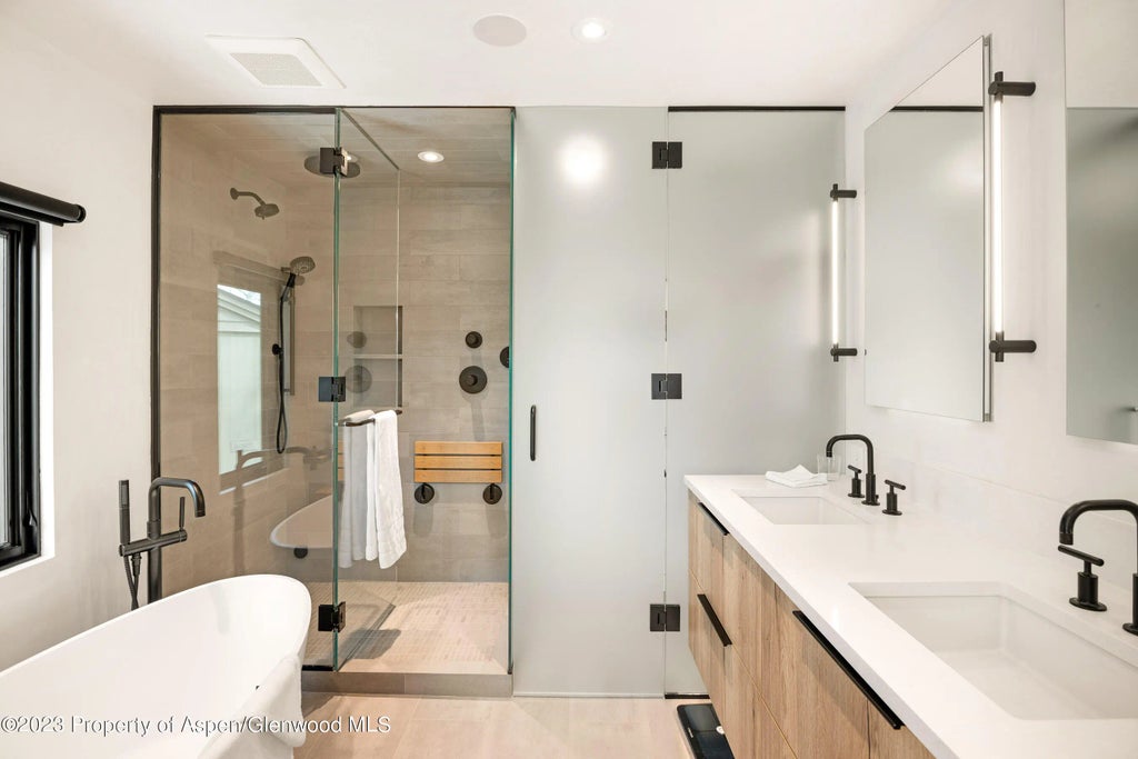 14 of 27 - 100 N 8th Street #15, Aspen, CO