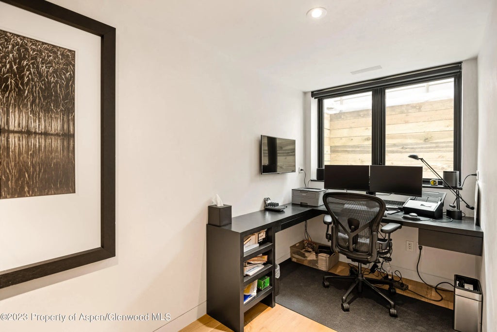 18 of 27 - 100 N 8th Street #15, Aspen, CO