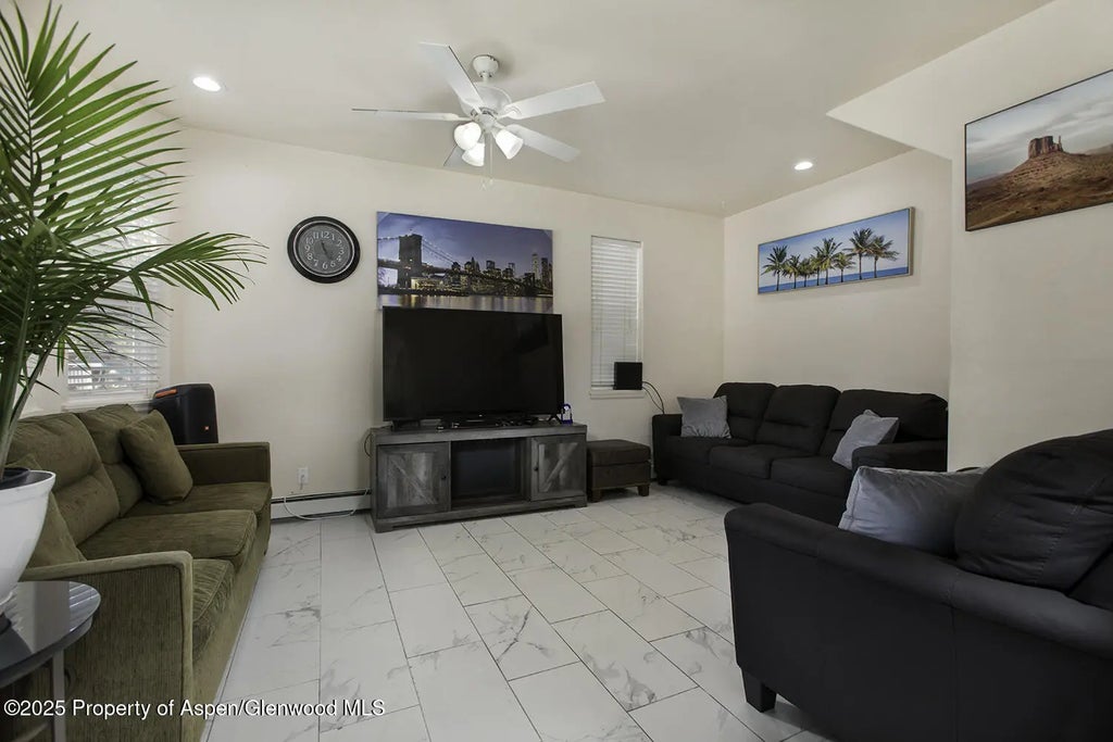 3 of 52 - 1122 Westlook Drive, Glenwood Springs, CO