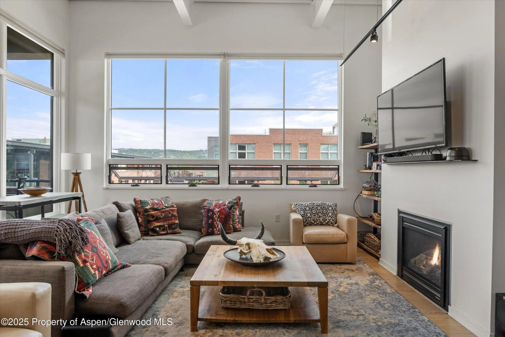 5 of 23 - 361 Robinson Street 308, Basalt, CO