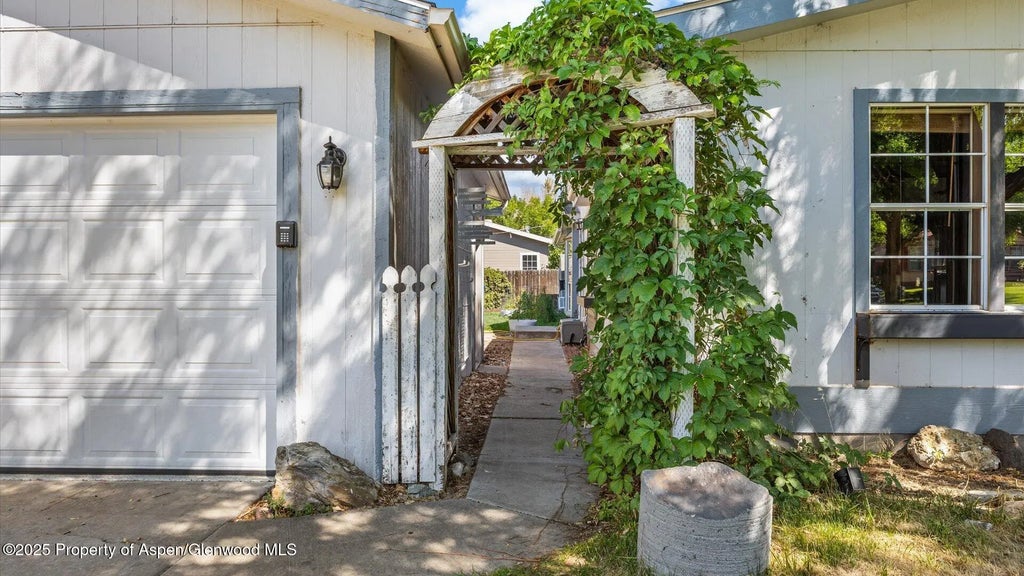 1 of 26 - 61 Cedar Circle, Battlement Mesa, CO