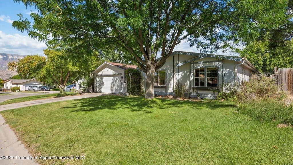 2 of 26 - 61 Cedar Circle, Battlement Mesa, CO