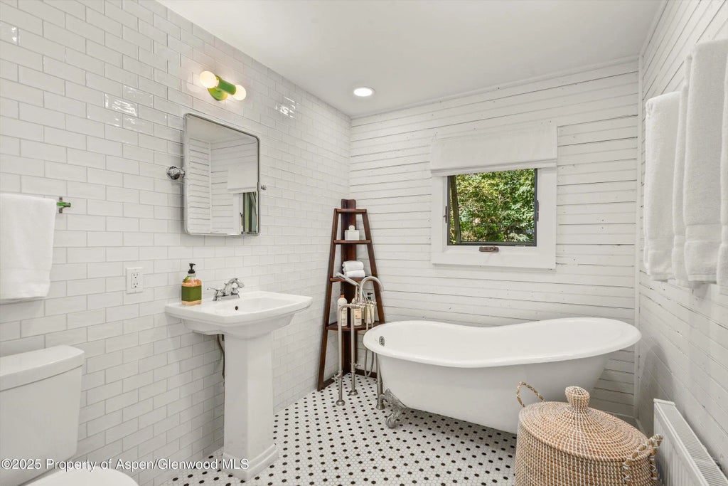 17 of 19 - 500 W Francis Street Carriage House, Aspen, CO