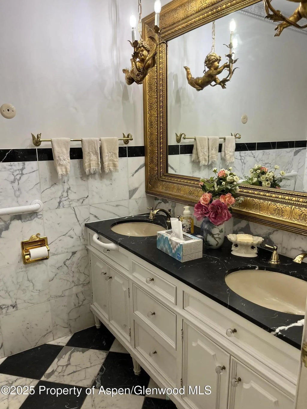 17 of 57 - 225 S Oak Way, Glenwood Springs, CO