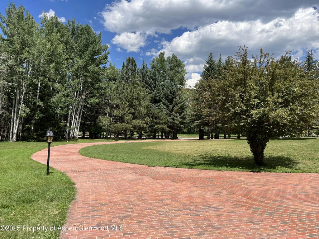 23 of 32 - 225 S Oak Way, Glenwood Springs, CO