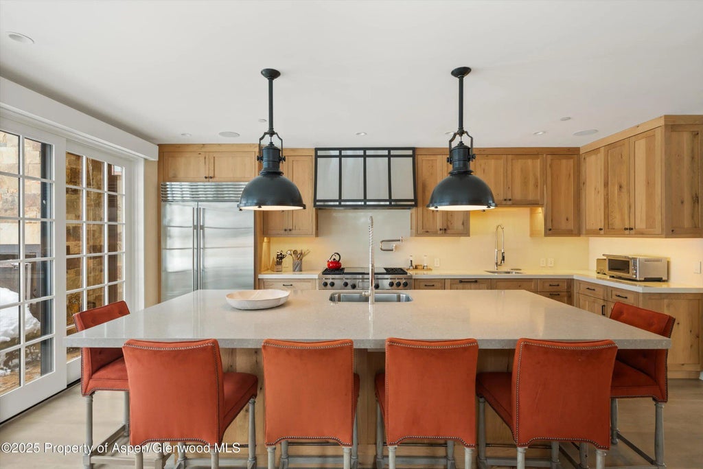 16 of 39 - 10 Ute Place, Aspen, CO