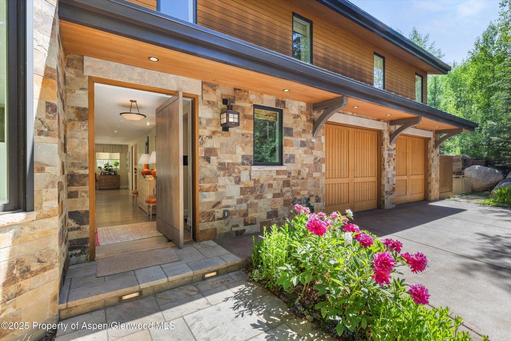 2 of 39 - 10 Ute Place, Aspen, CO