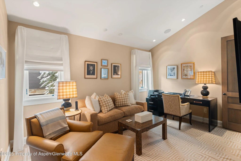 21 of 39 - 10 Ute Place, Aspen, CO