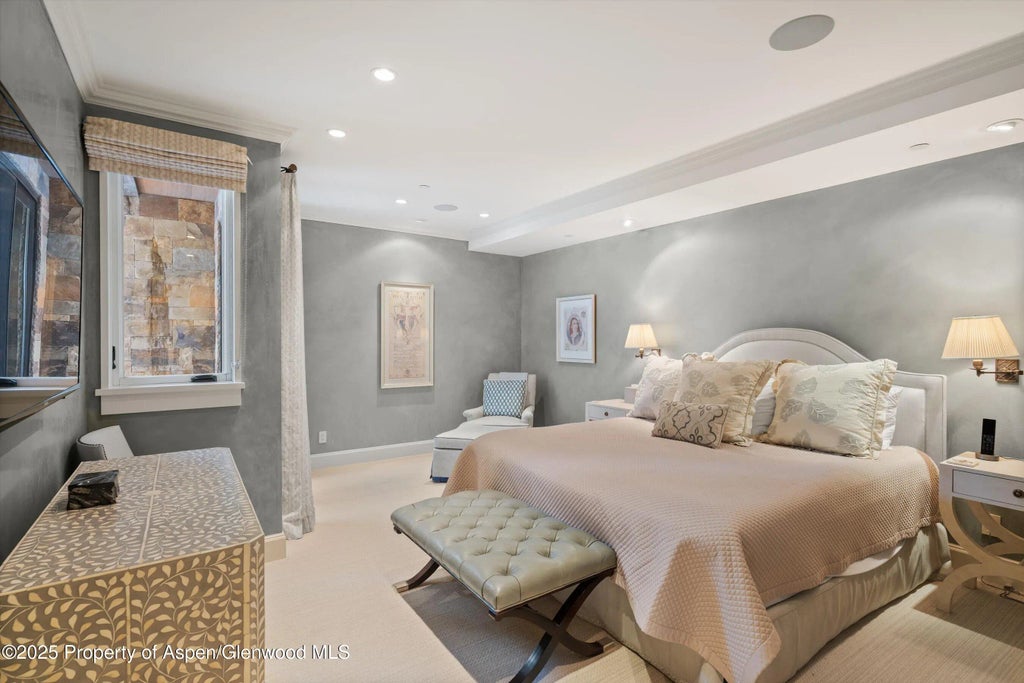 31 of 39 - 10 Ute Place, Aspen, CO