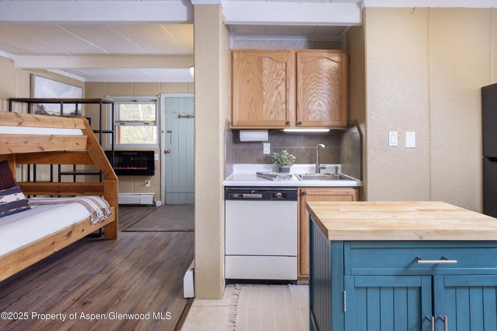 10 of 19 - 11101 County Road 117 B6, Glenwood Springs, CO