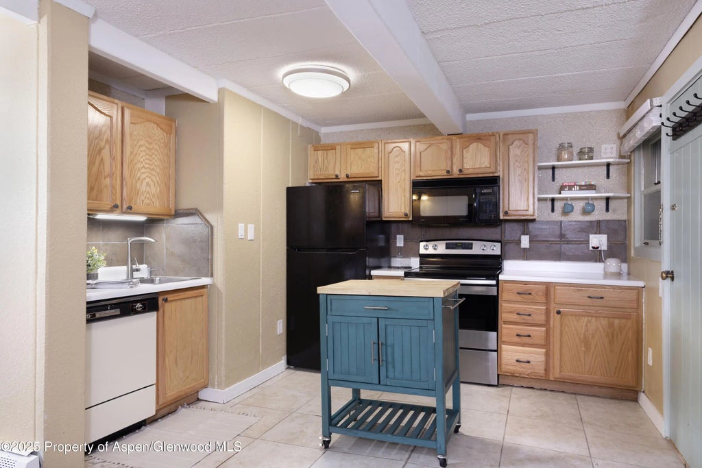 6 of 19 - 11101 County Road 117 B6, Glenwood Springs, CO
