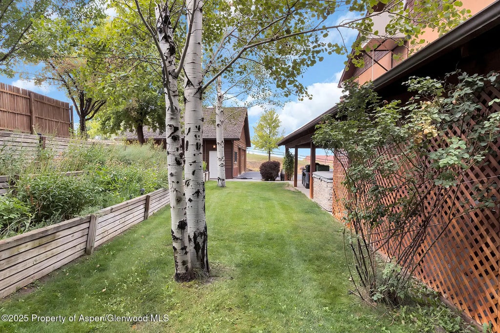 10 of 46 - 5998 County Road 233, Silt, CO