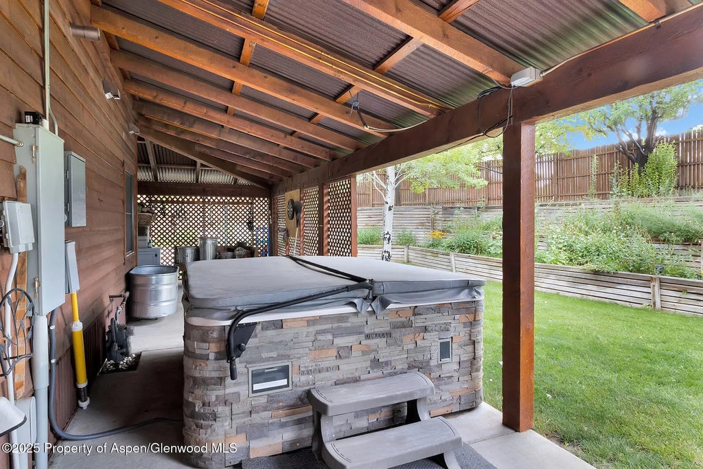 8 of 46 - 5998 County Road 233, Silt, CO