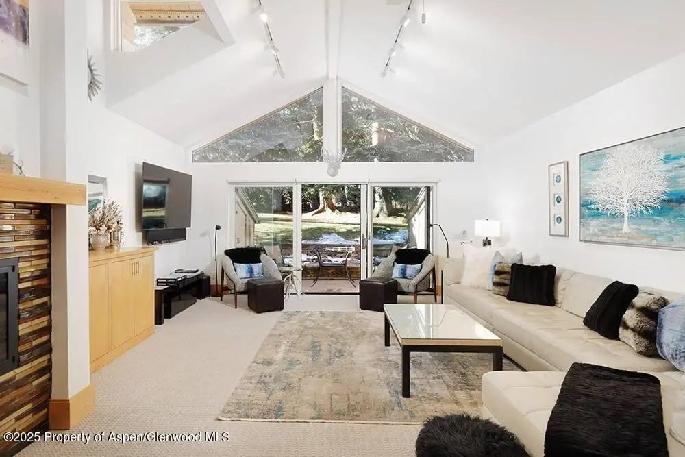 2 of 21 - 625 S West End Street 8, Aspen, CO