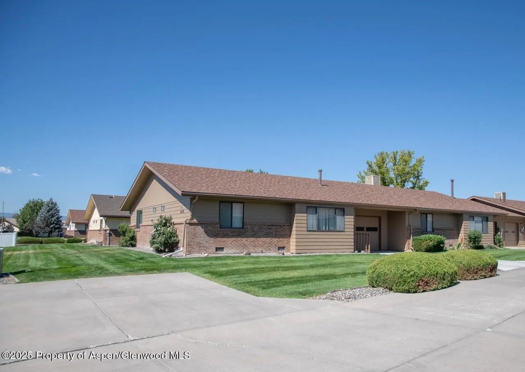 1 of 27 - 1510 Kent Avenue A, Montrose, CO