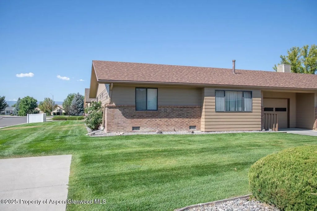 3 of 27 - 1510 Kent Avenue A, Montrose, CO