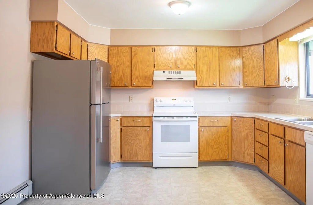 9 of 27 - 1510 Kent Avenue A, Montrose, CO