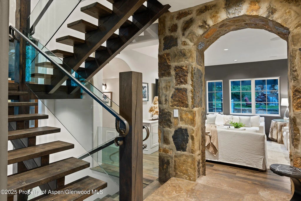 15 of 28 - 531 Moore Drive, Aspen, CO