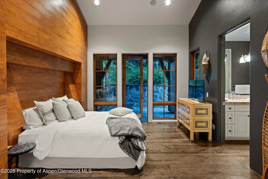 18 of 28 - 531 Moore Drive, Aspen, CO