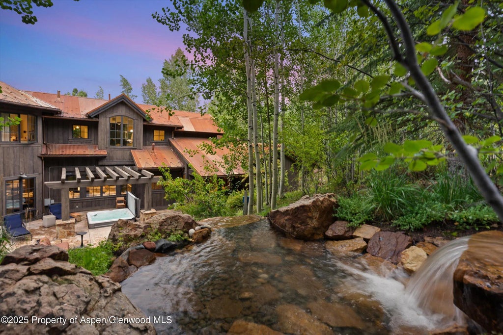 4 of 28 - 531 Moore Drive, Aspen, CO