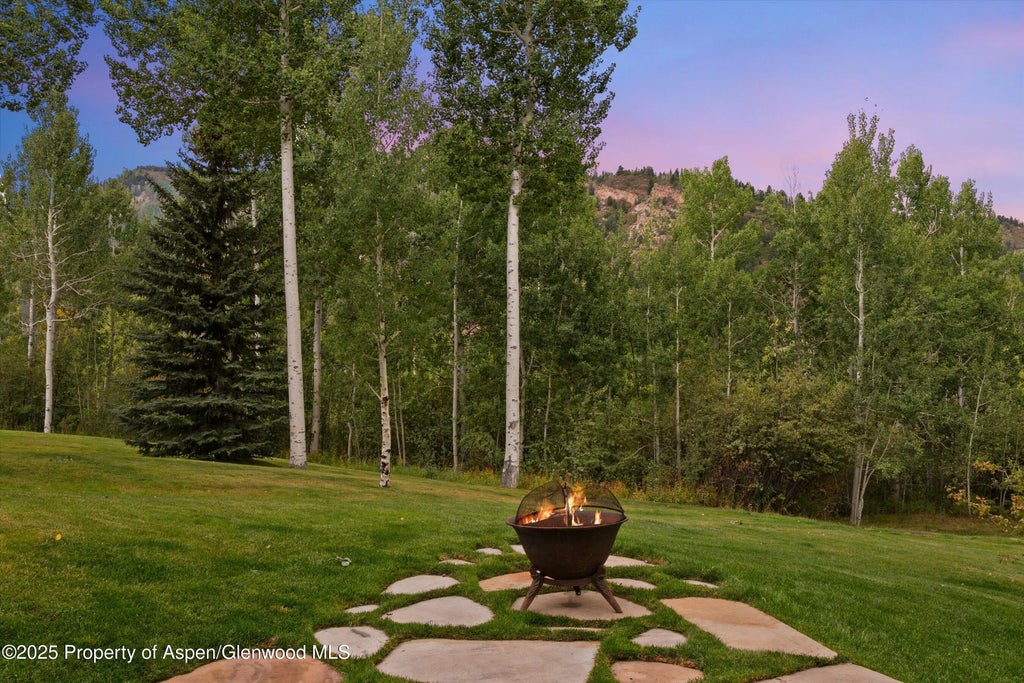 7 of 28 - 531 Moore Drive, Aspen, CO