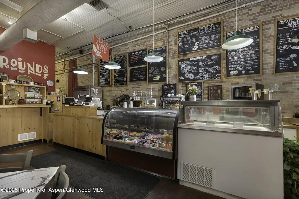 13 of 29 - 725 Grand Avenue 725, Glenwood Springs, CO