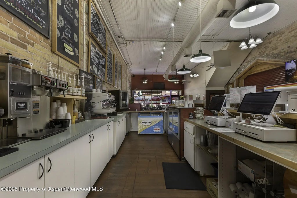 14 of 29 - 725 Grand Avenue 725, Glenwood Springs, CO