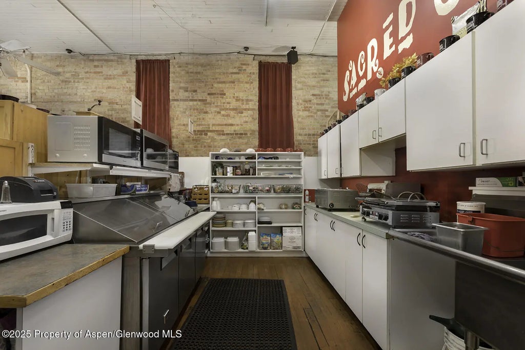 15 of 29 - 725 Grand Avenue 725, Glenwood Springs, CO