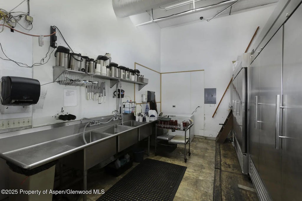 19 of 29 - 725 Grand Avenue 725, Glenwood Springs, CO