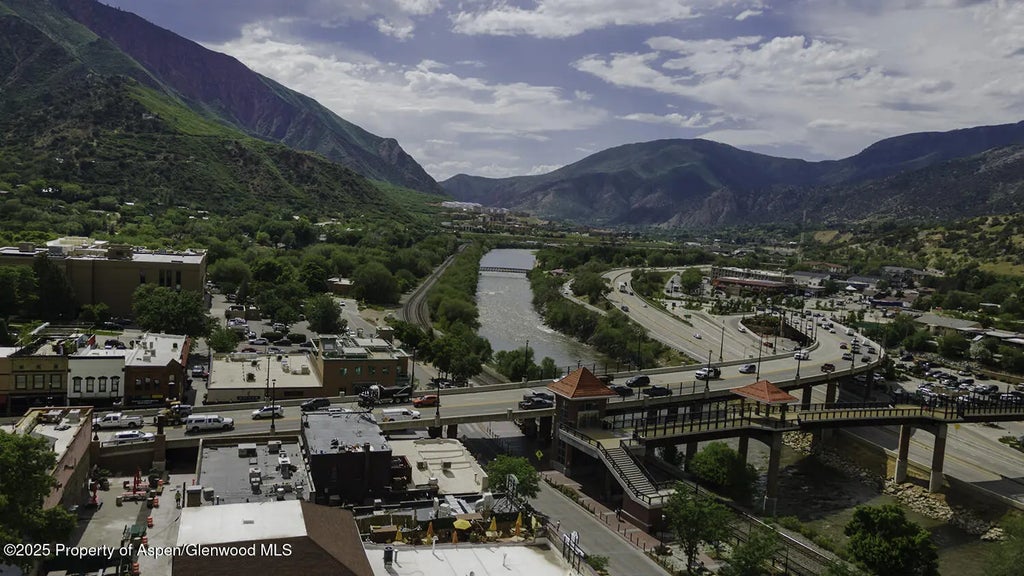24 of 29 - 725 Grand Avenue 725, Glenwood Springs, CO