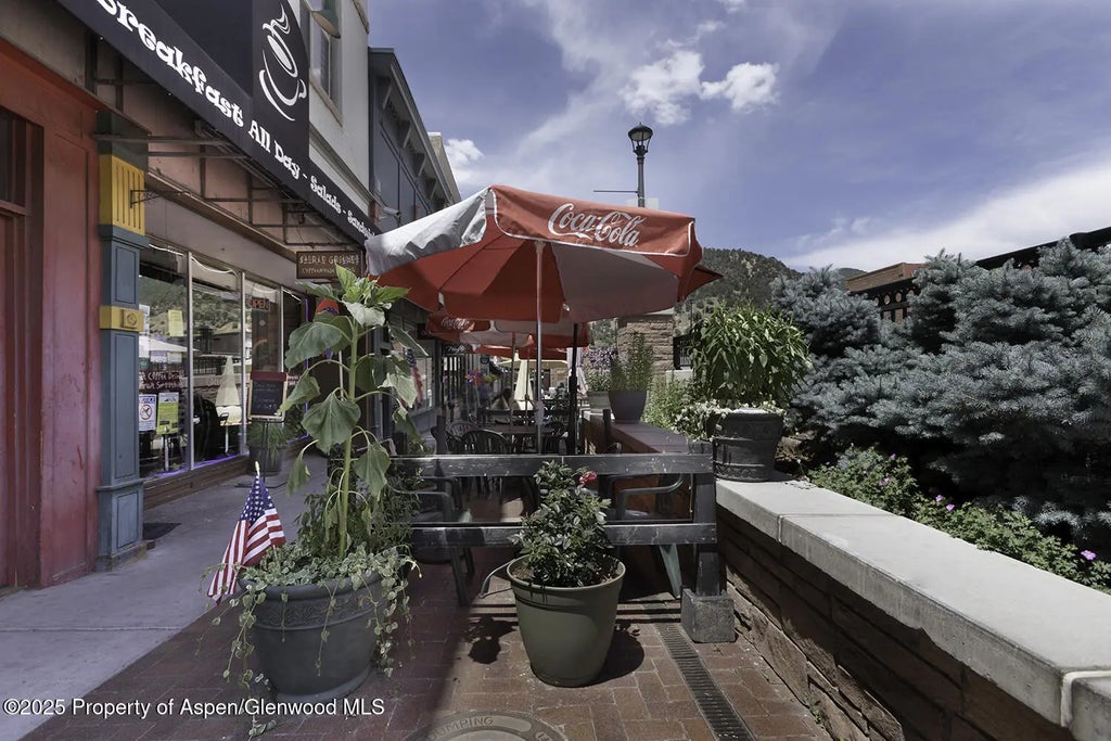 6 of 29 - 725 Grand Avenue 725, Glenwood Springs, CO