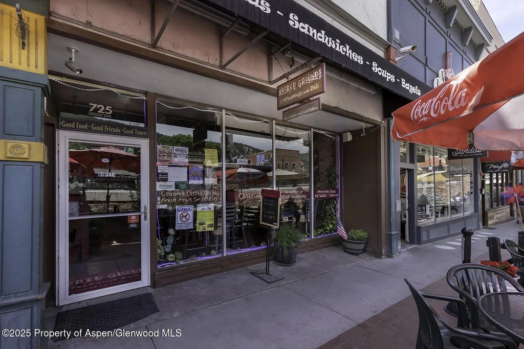 8 of 29 - 725 Grand Avenue 725, Glenwood Springs, CO