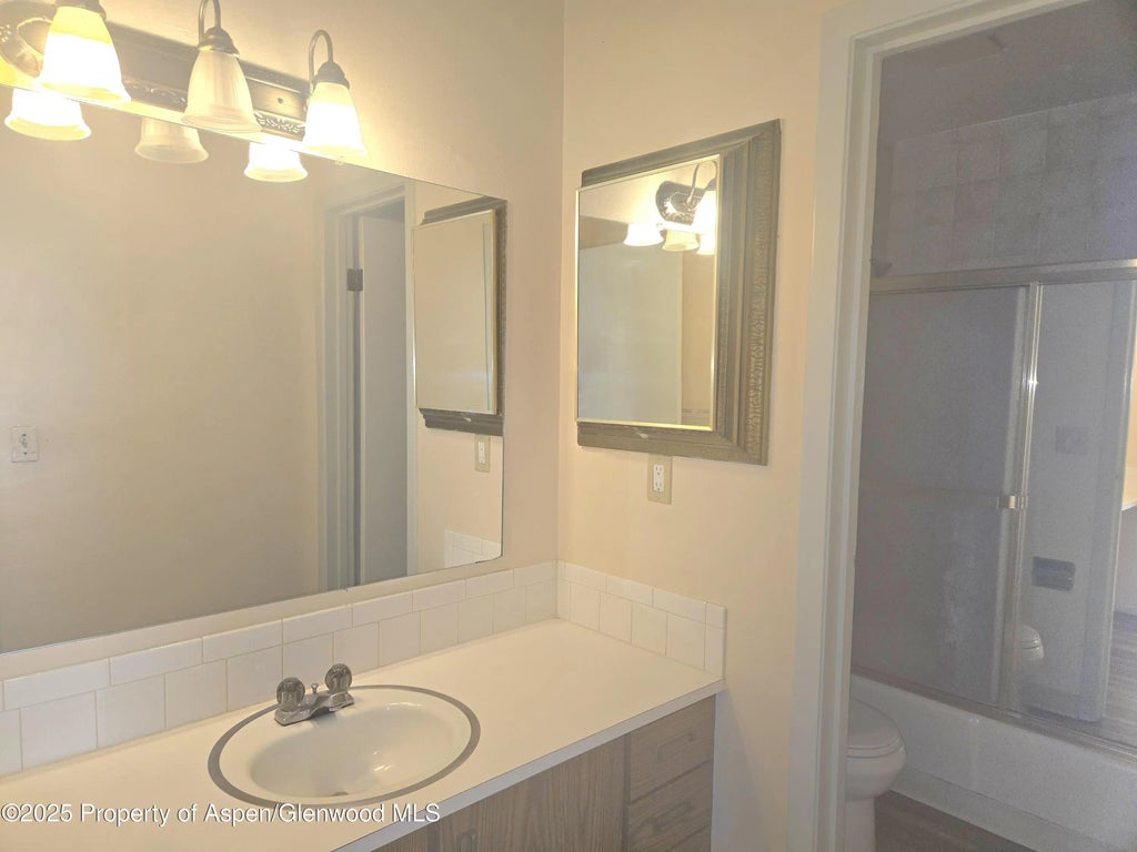 6 of 8 - 1527 Blake Avenue 211, Glenwood Springs, CO