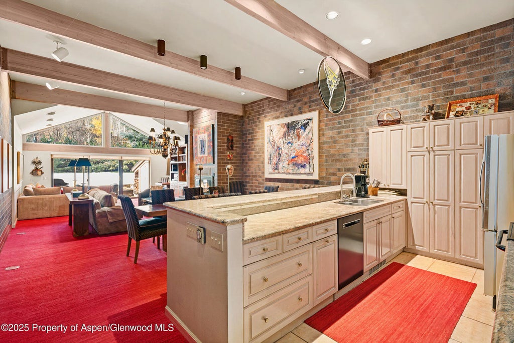 7 of 20 - 625 S West End Street Unit 12, Aspen, CO