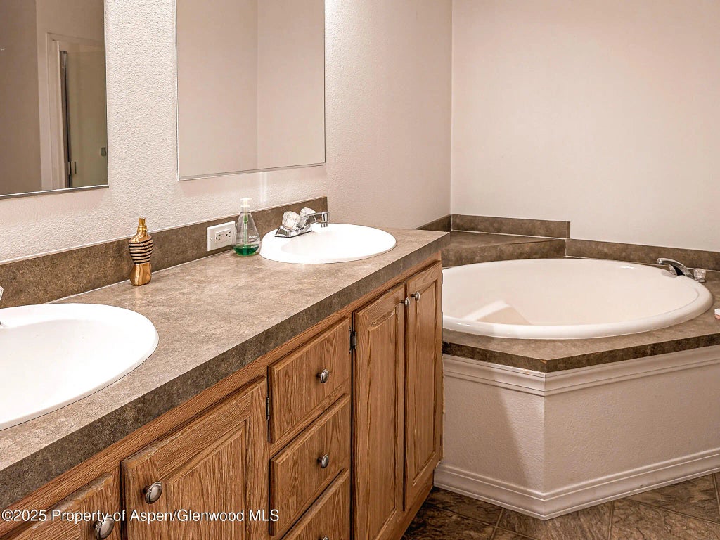 13 of 24 - 1031 Sprucewood Lane, Glenwood Springs, CO