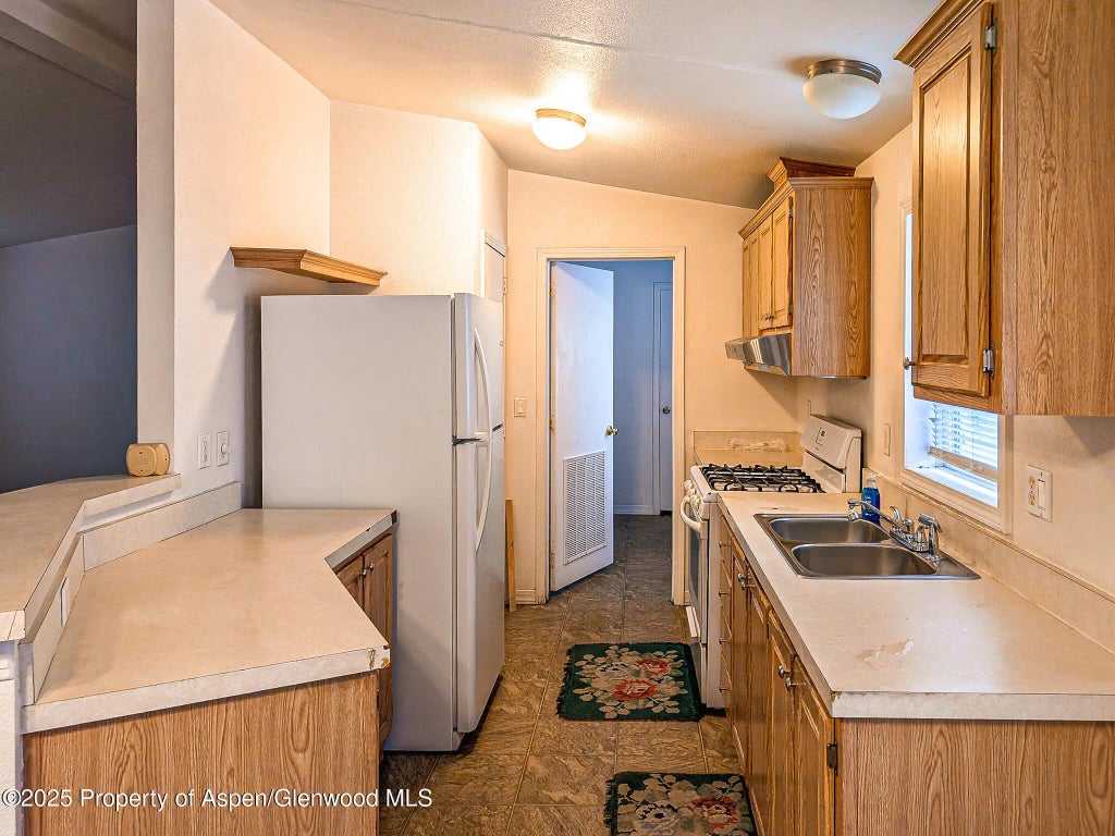 5 of 24 - 1031 Sprucewood Lane, Glenwood Springs, CO