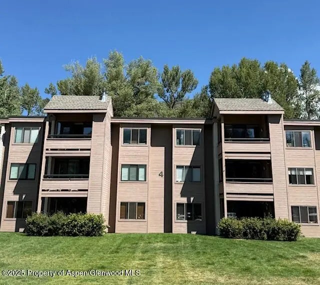 1 of 1 - 425 Vine Street 425, Aspen, CO